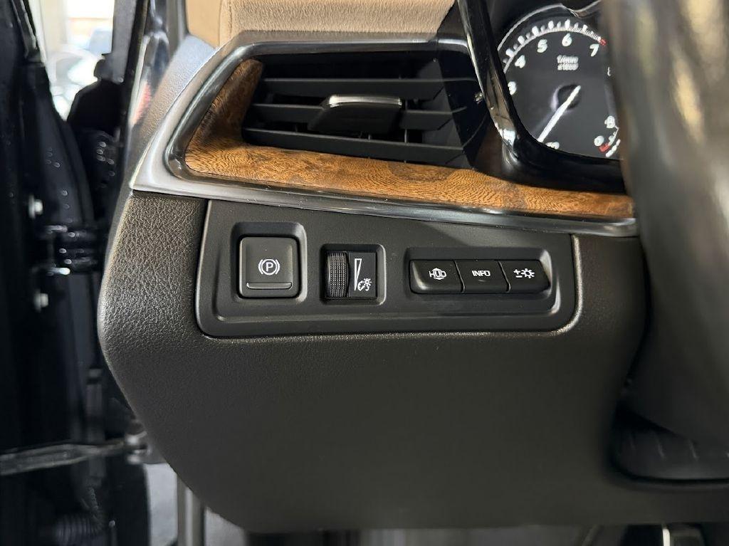 Cadillac XT5 Sport AWD 2021