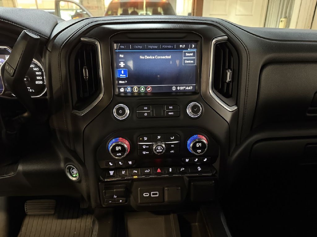 GMC Sierra 3500HD AT4 Crew Cab 4WD 2020