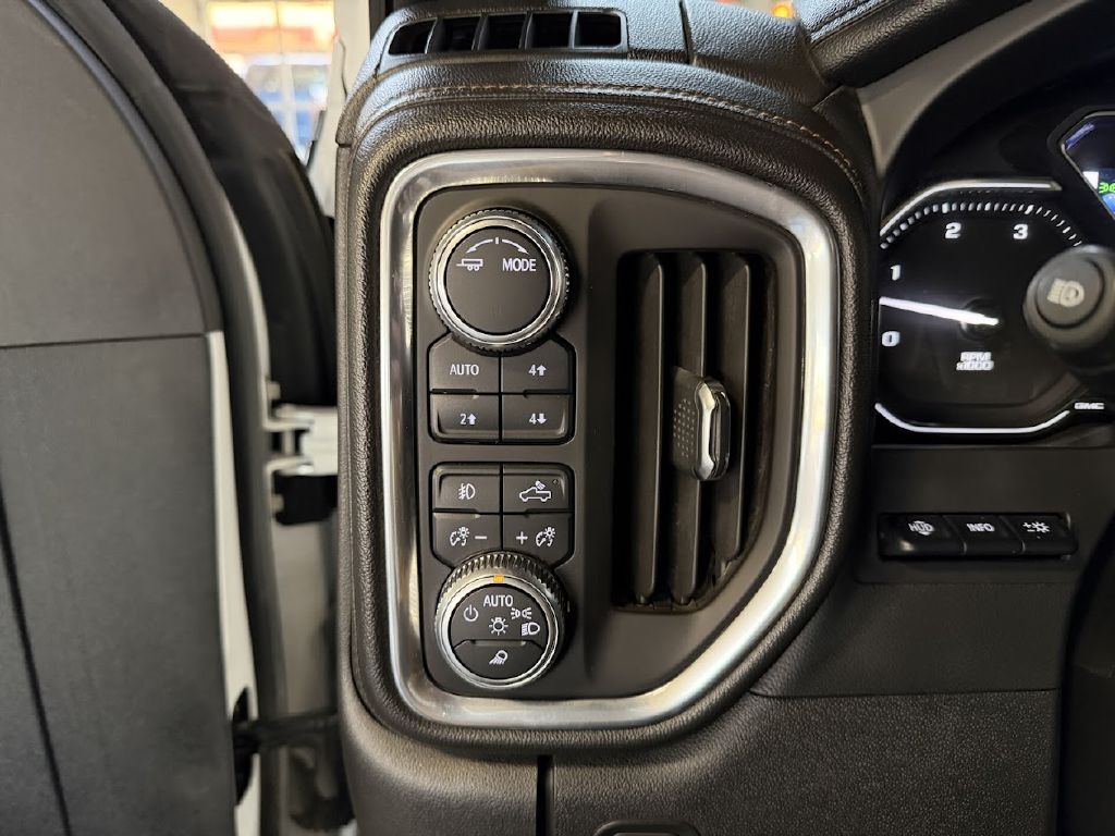 GMC Sierra 3500HD AT4 Crew Cab 4WD 2020