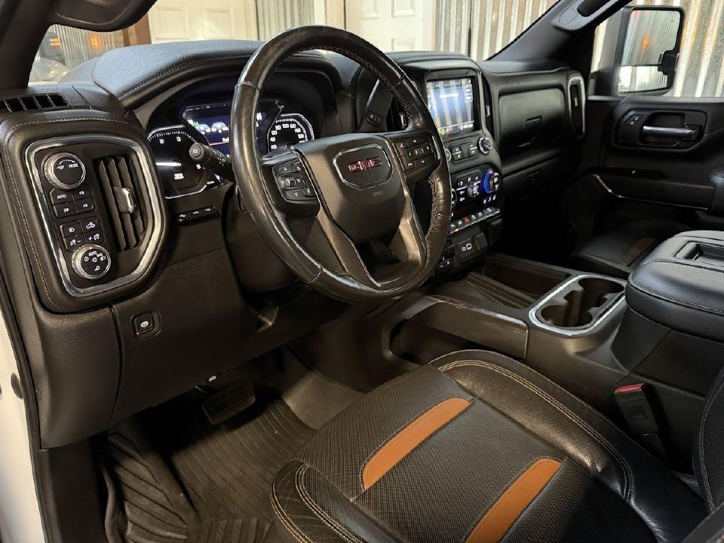 GMC Sierra 3500HD AT4 Crew Cab 4WD 2020