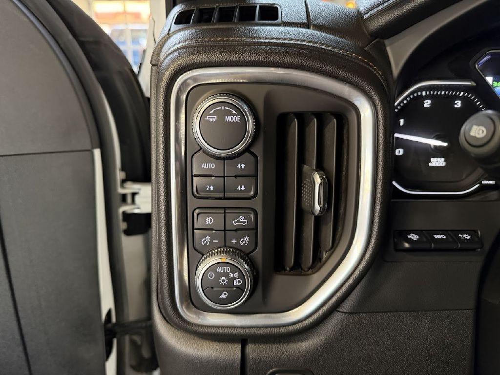 GMC Sierra 3500HD AT4 Crew Cab 4WD 2020