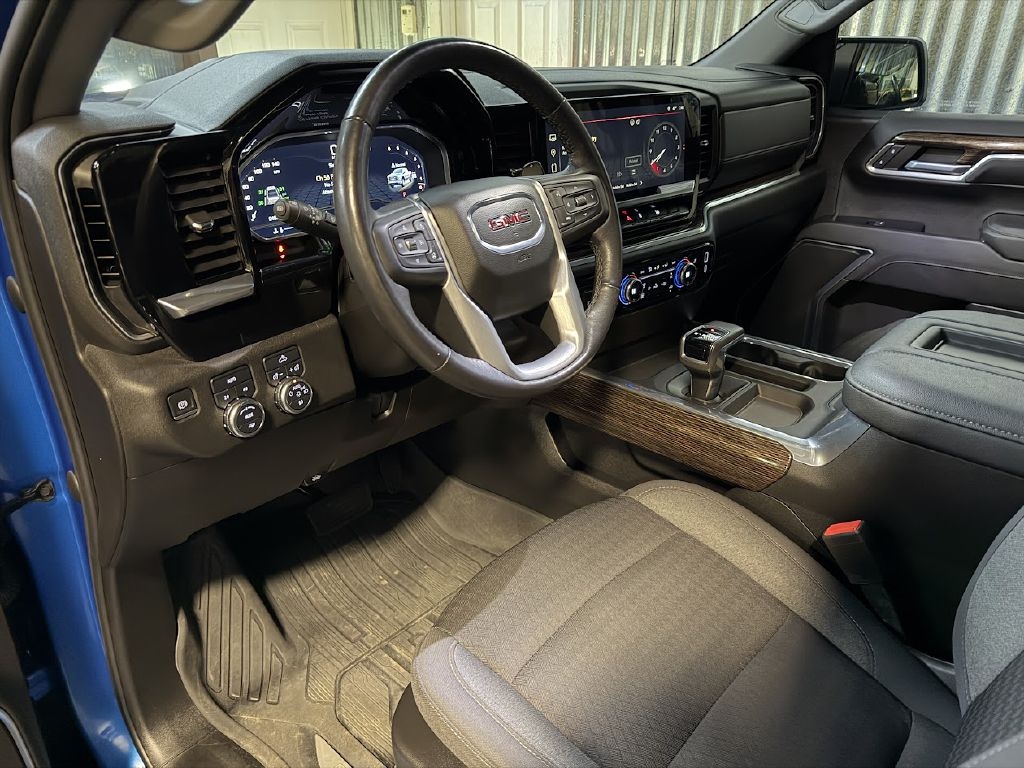 GMC Sierra 1500 Elevation Crew Cab 4WD 2022