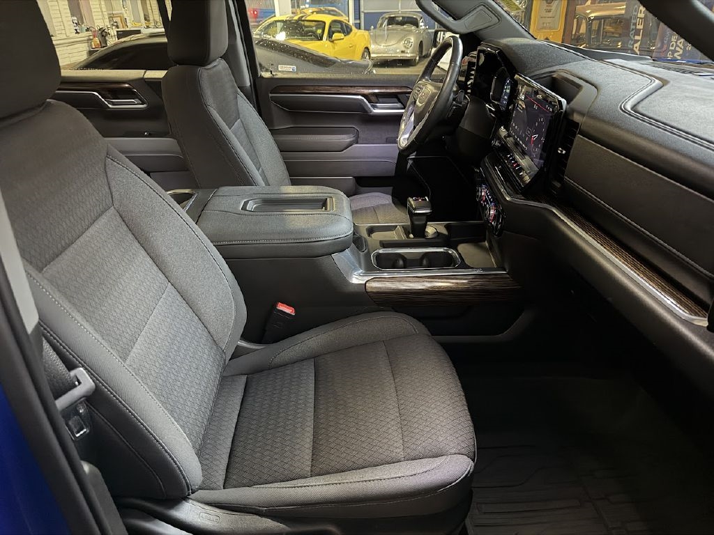 GMC Sierra 1500 Elevation Crew Cab 4WD 2022