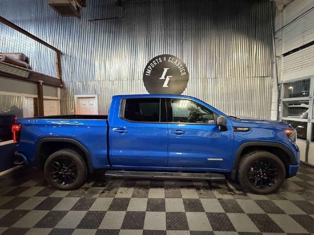 GMC Sierra 1500 Elevation Crew Cab 4WD 2022