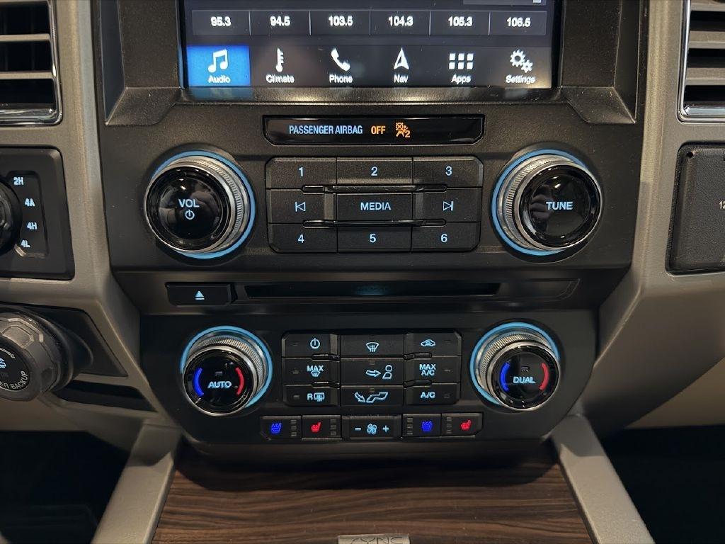 Ford F-150 XL SuperCrew 5.5-ft. Bed 4WD 2016