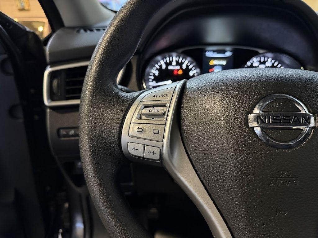 Nissan Rogue S 2WD 2016