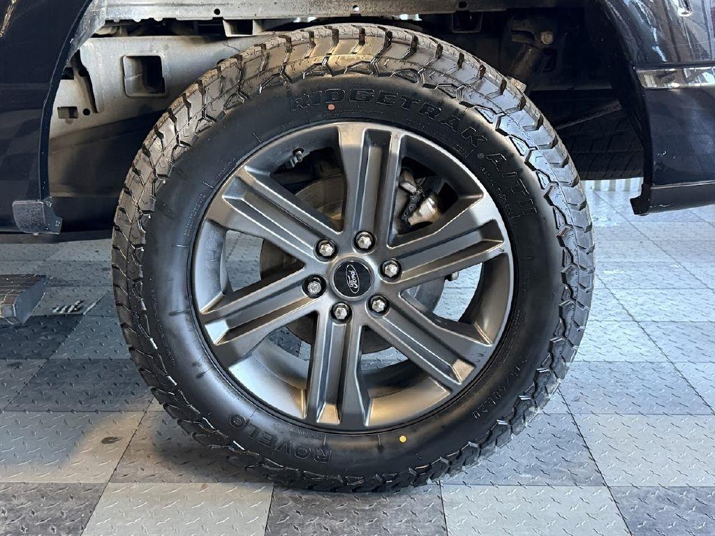 Ford F-150 Lariat 4WD SuperCrew 5.5' Box 2023