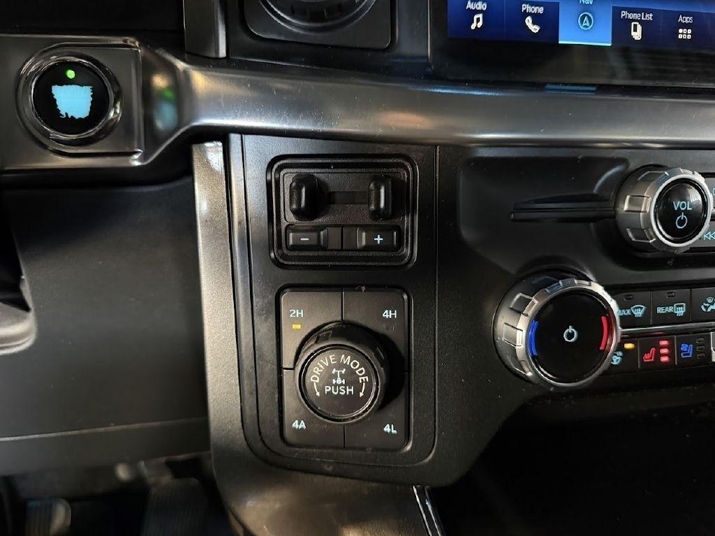 Ford F-150 Lariat 4WD SuperCrew 5.5' Box 2023