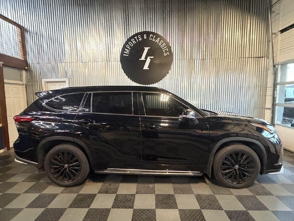 Toyota Highlander XSE 4D SUV AWD 2023