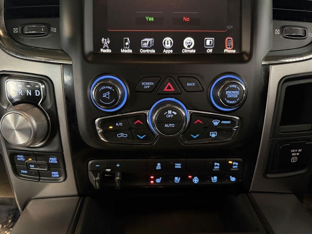 RAM 1500 Sport Crew Cab SWB 4WD 2016