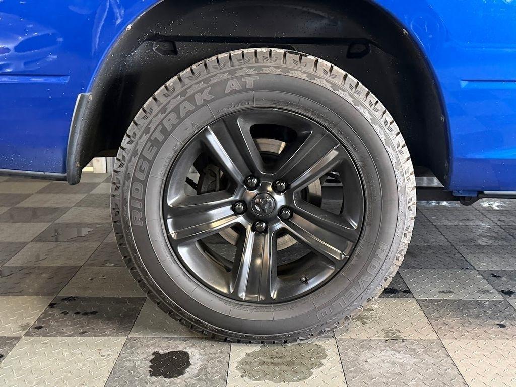 RAM 1500 Sport Crew Cab SWB 4WD 2016