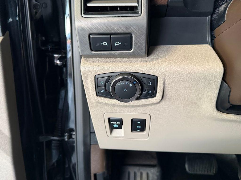 Ford F-150 Limited 4WD SuperCrew 5.5' Box 2019