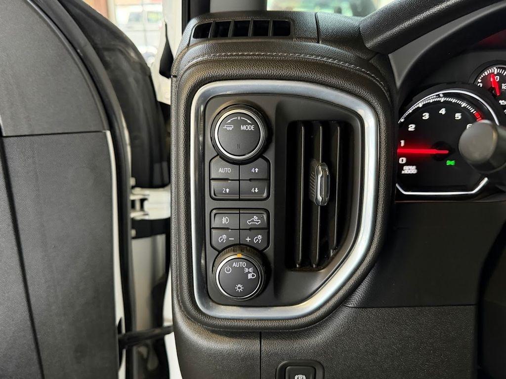 Chevrolet Silverado 1500 RST Crew Cab 4WD 2021