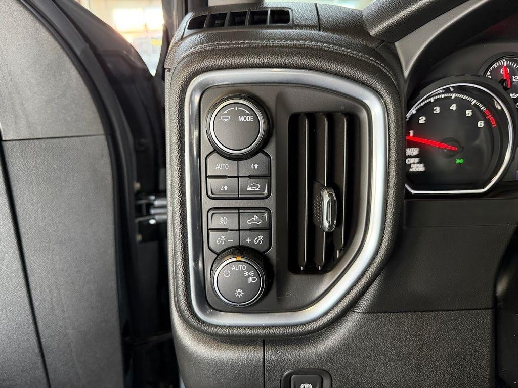 Chevrolet Silverado 1500 RST Crew Cab 4WD 2020