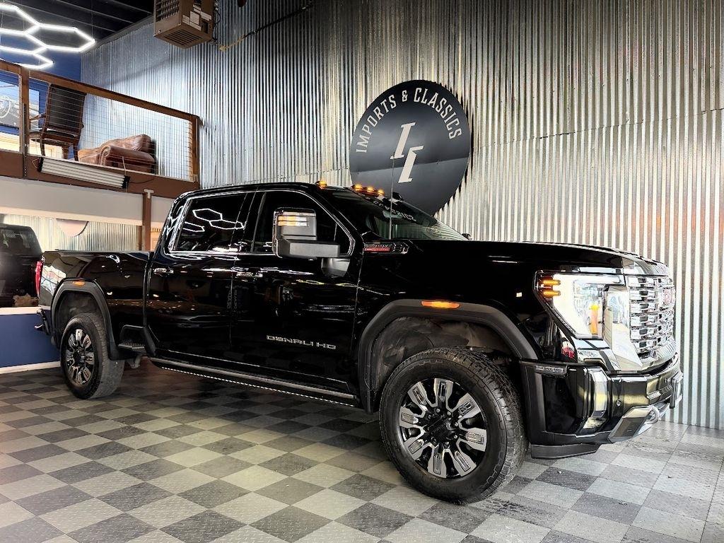 GMC Sierra 3500HD Denali Crew Cab 4WD 2025