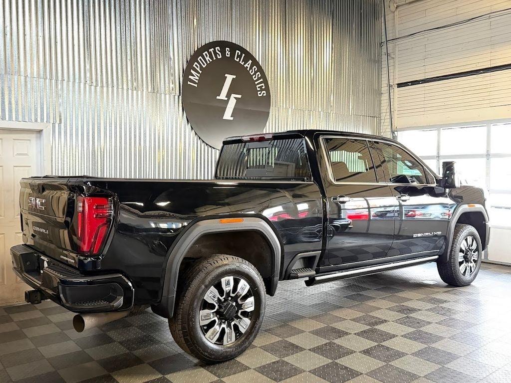 GMC Sierra 3500HD Denali Crew Cab 4WD 2025
