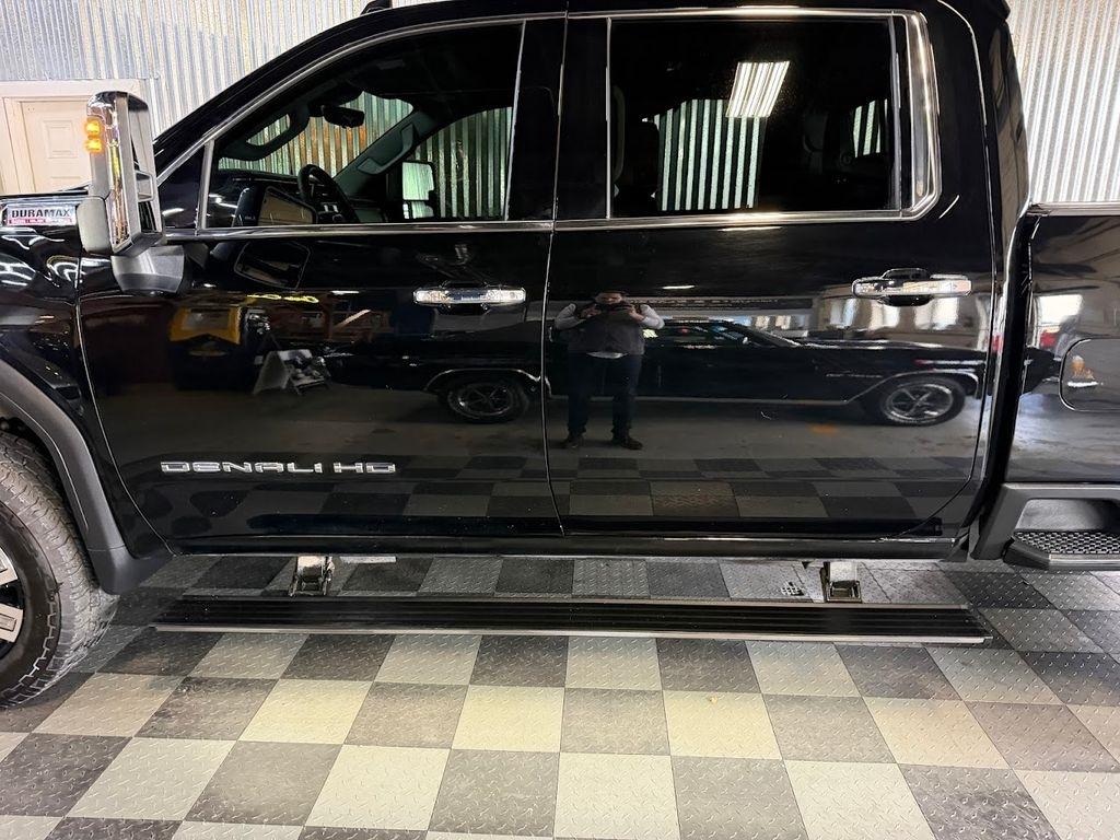 GMC Sierra 3500HD Denali Crew Cab 4WD 2025