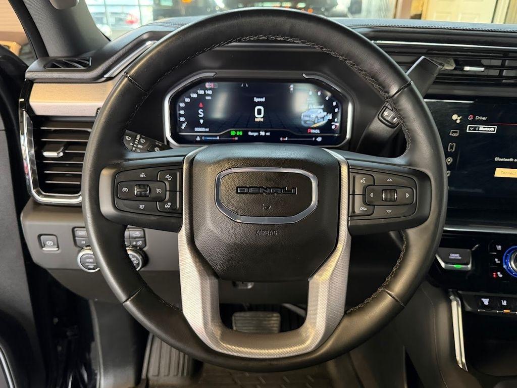 GMC Sierra 3500HD Denali Crew Cab 4WD 2025