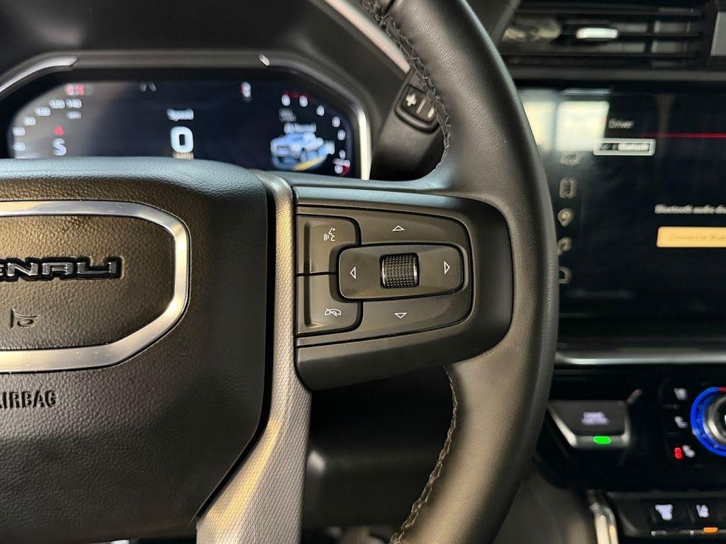 GMC Sierra 3500HD Denali Crew Cab 4WD 2025