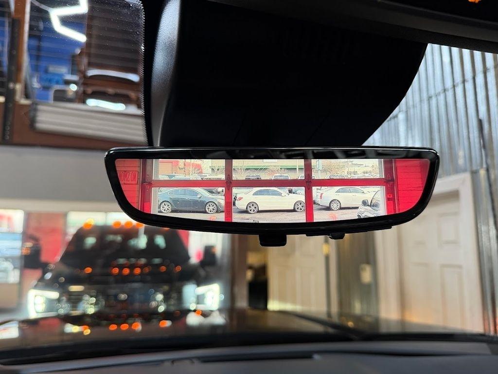 GMC Sierra 3500HD Denali Crew Cab 4WD 2025