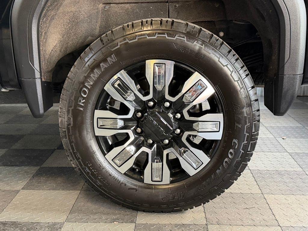 GMC Sierra 3500HD Denali Crew Cab 4WD 2025