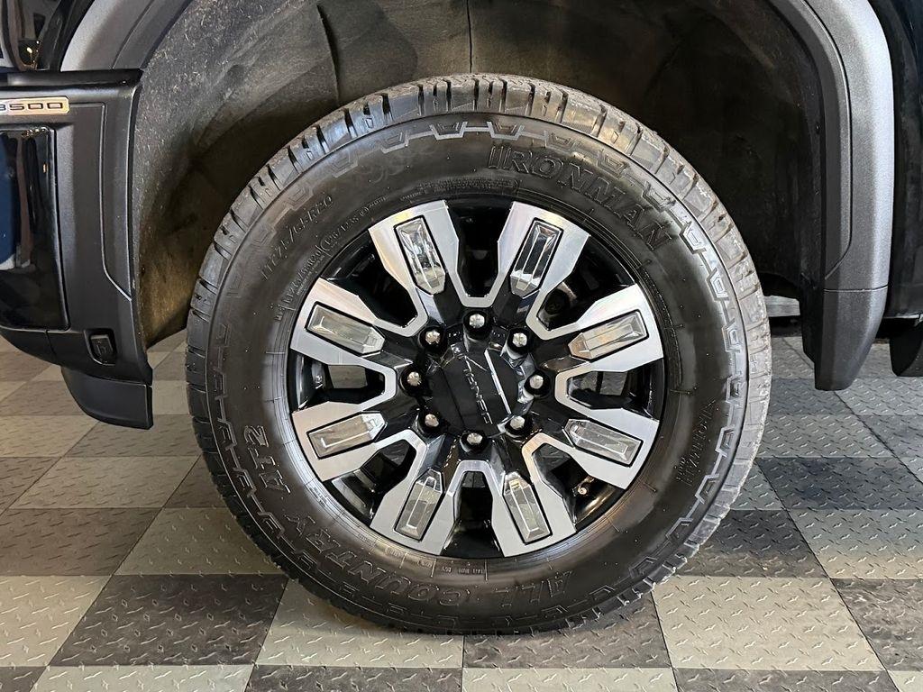 GMC Sierra 3500HD Denali Crew Cab 4WD 2025