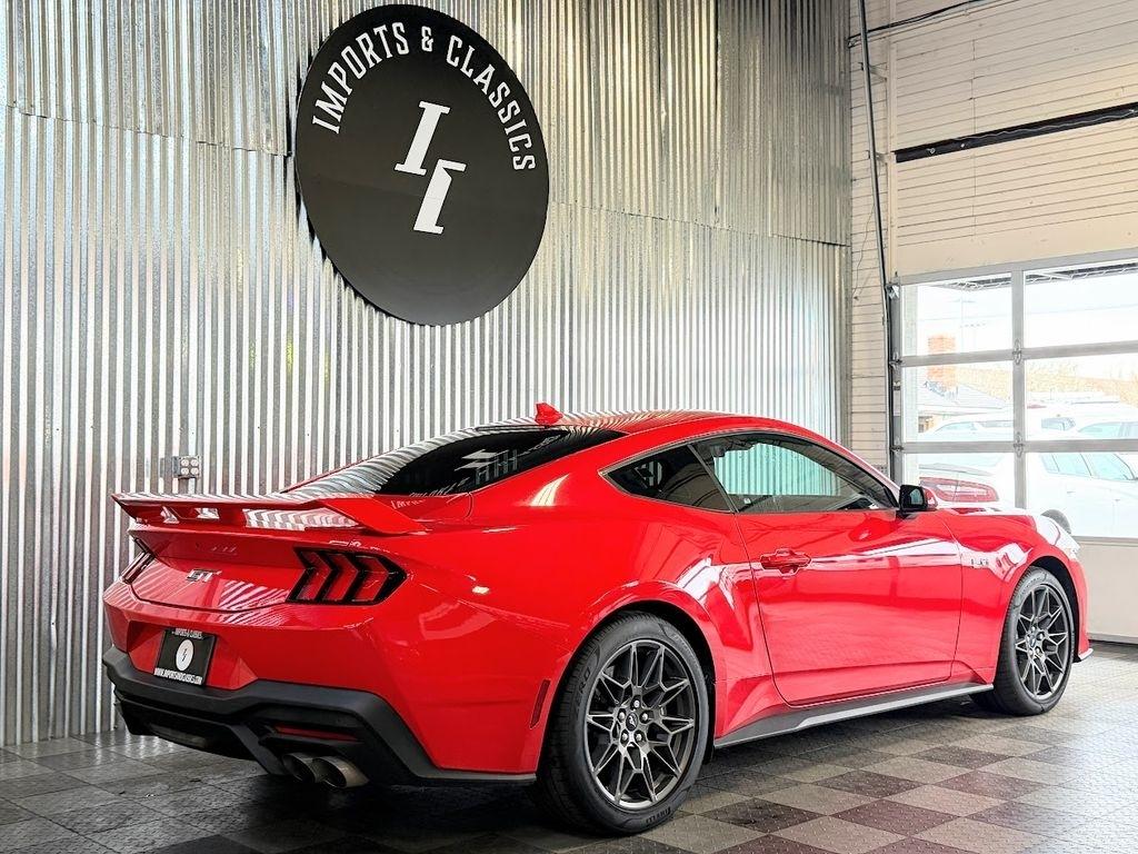 Ford Mustang GT Premium Coupe 2025