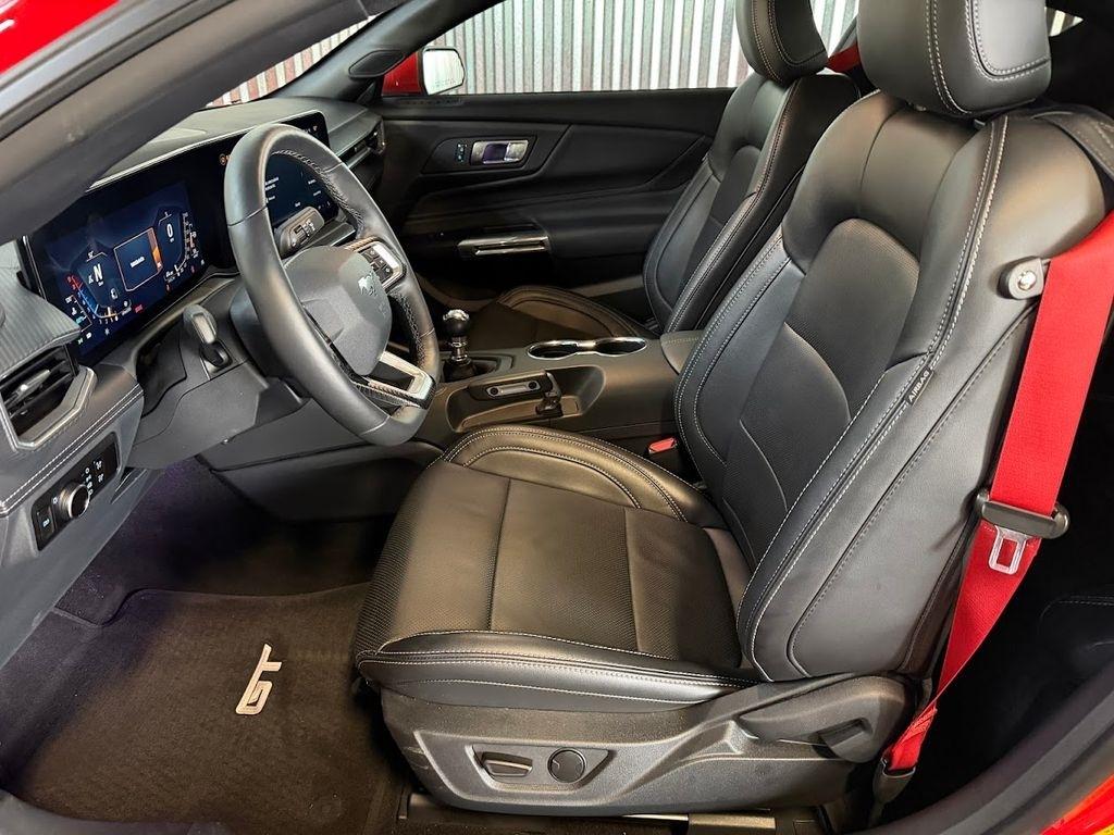 Ford Mustang GT Premium Coupe 2025