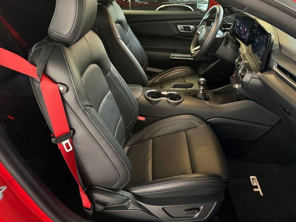 Ford Mustang GT Premium Coupe 2025