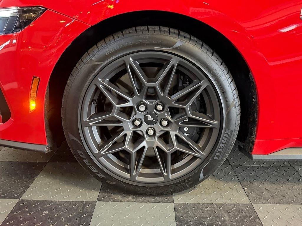 Ford Mustang GT Premium Coupe 2025