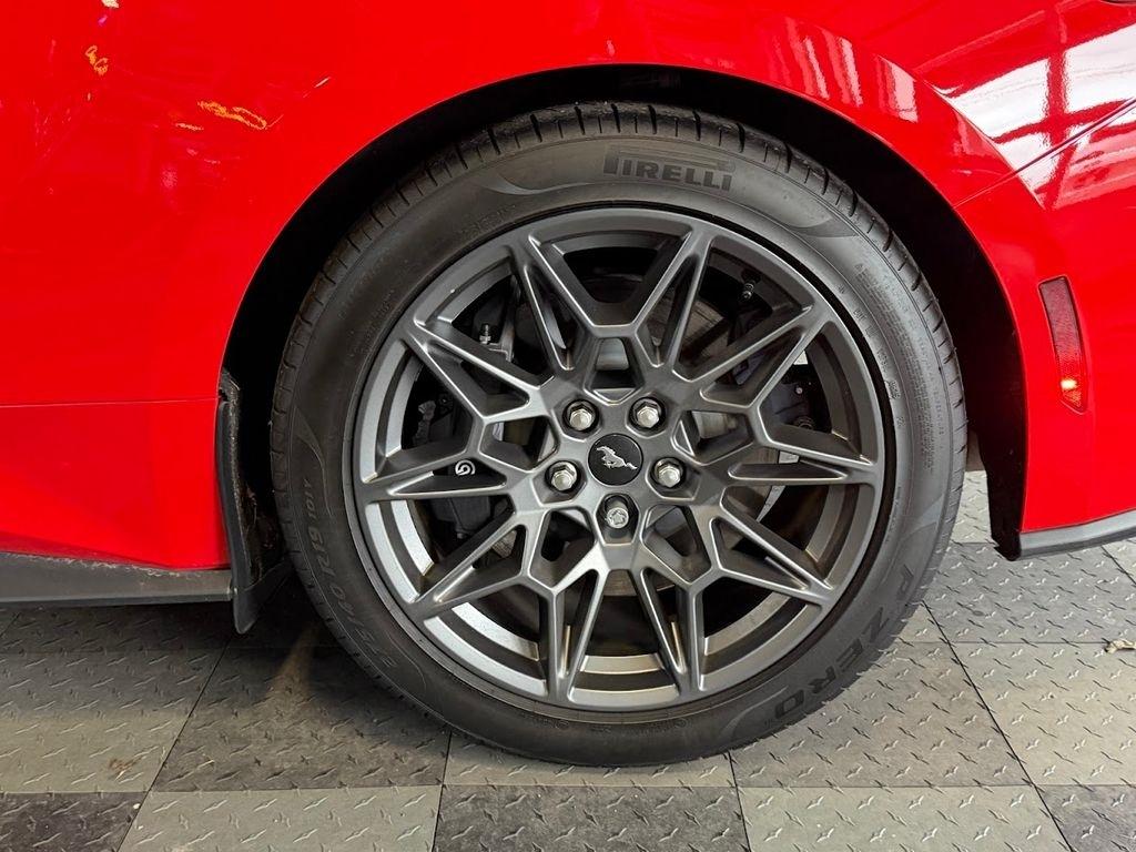 Ford Mustang GT Premium Coupe 2025