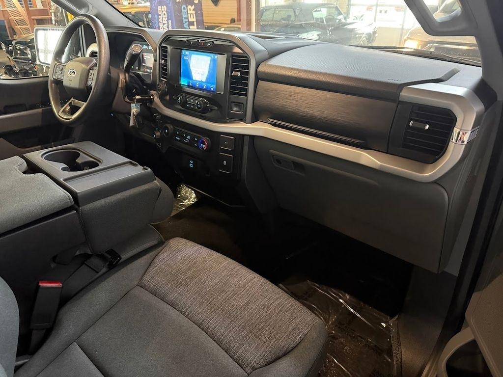 Ford F-150 XLT SuperCrew Short Bed 4WD 2022