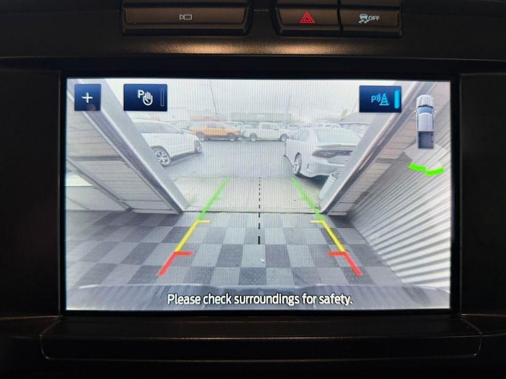 Ford F-150 XLT SuperCrew Short Bed 4WD 2022