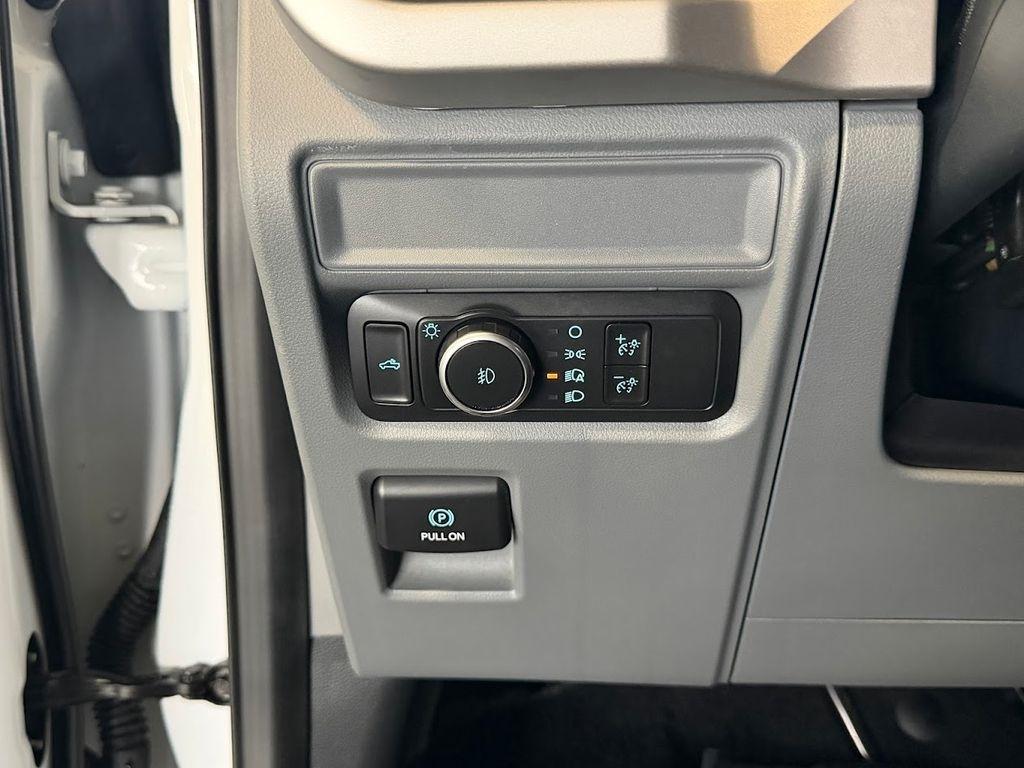 Ford F-150 XLT SuperCrew Short Bed 4WD 2022