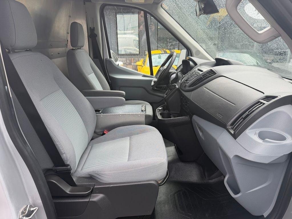 Ford Transit 250 Van Med. Roof w/Sliding Pass. 148-in. WB 2019
