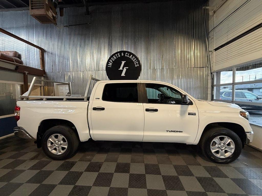 Toyota Tundra SR5 5.7L V8 CrewMax 4WD 2020