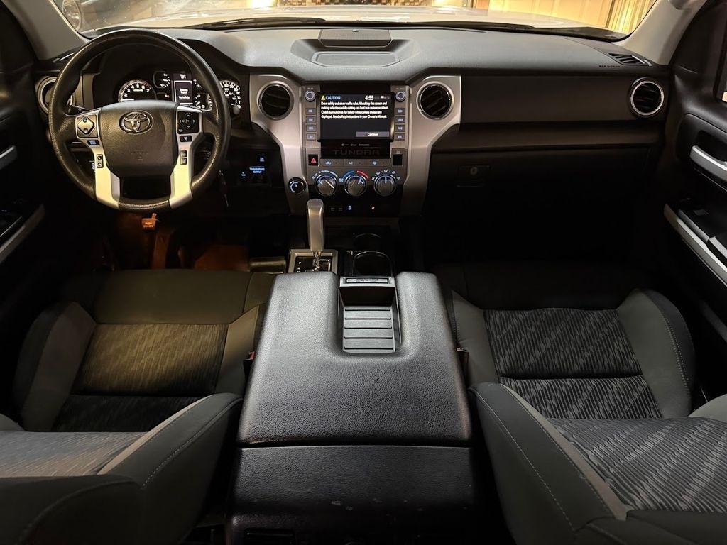 Toyota Tundra SR5 5.7L V8 CrewMax 4WD 2020