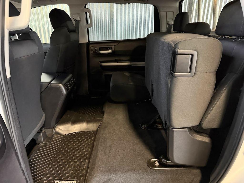 Toyota Tundra SR5 5.7L V8 CrewMax 4WD 2020