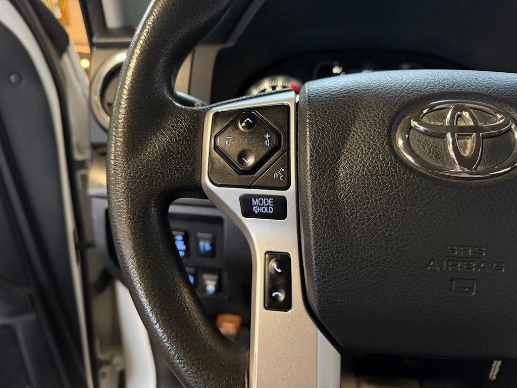 Toyota Tundra SR5 5.7L V8 CrewMax 4WD 2020