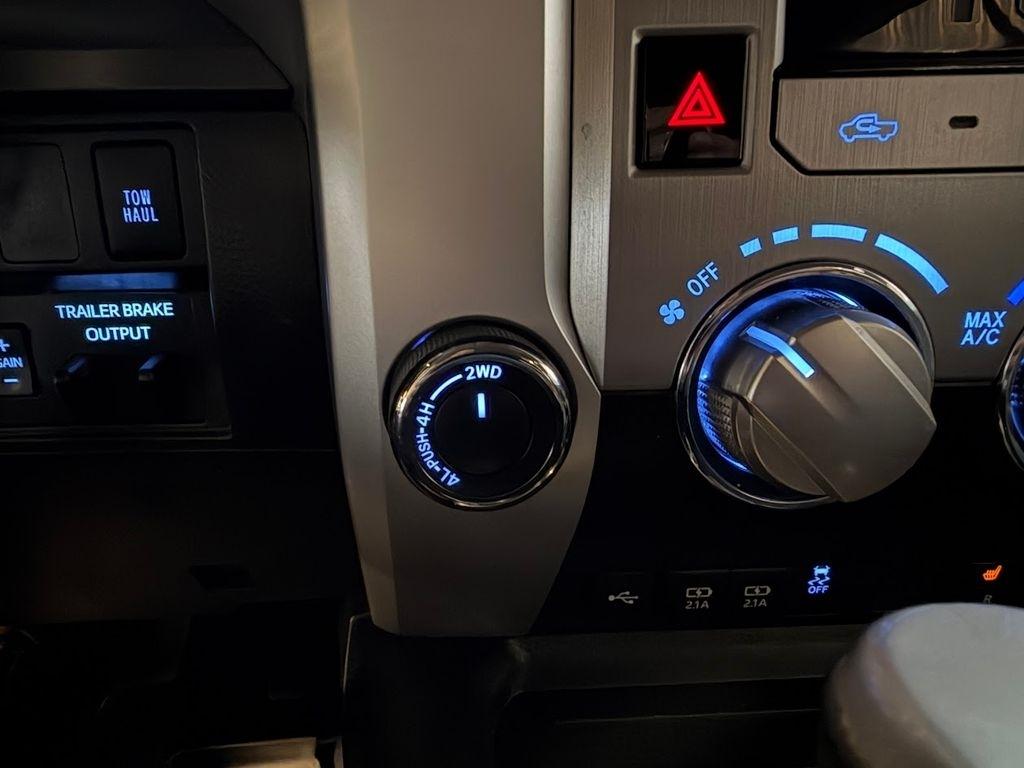 Toyota Tundra SR5 5.7L V8 CrewMax 4WD 2020