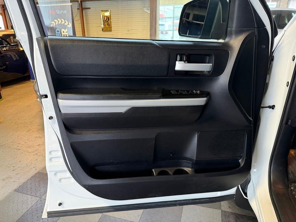 Toyota Tundra SR5 5.7L V8 CrewMax 4WD 2020