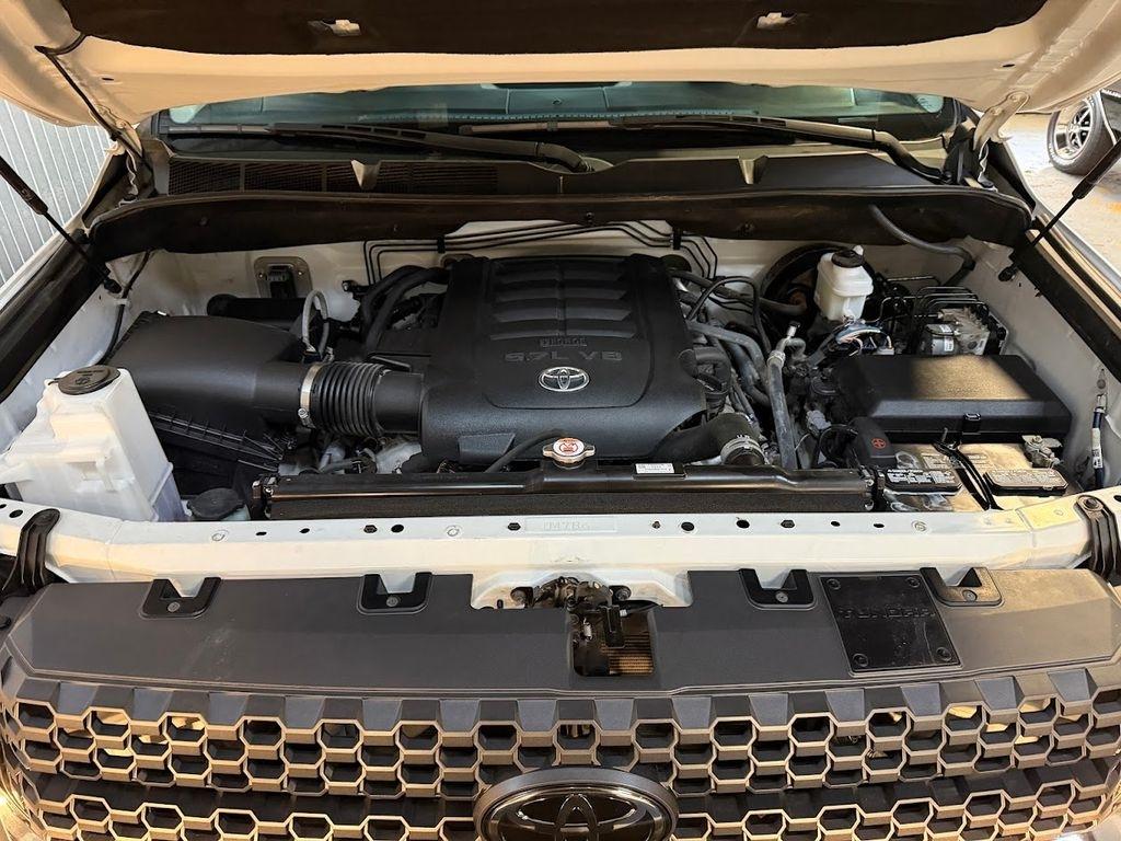 Toyota Tundra SR5 5.7L V8 CrewMax 4WD 2020