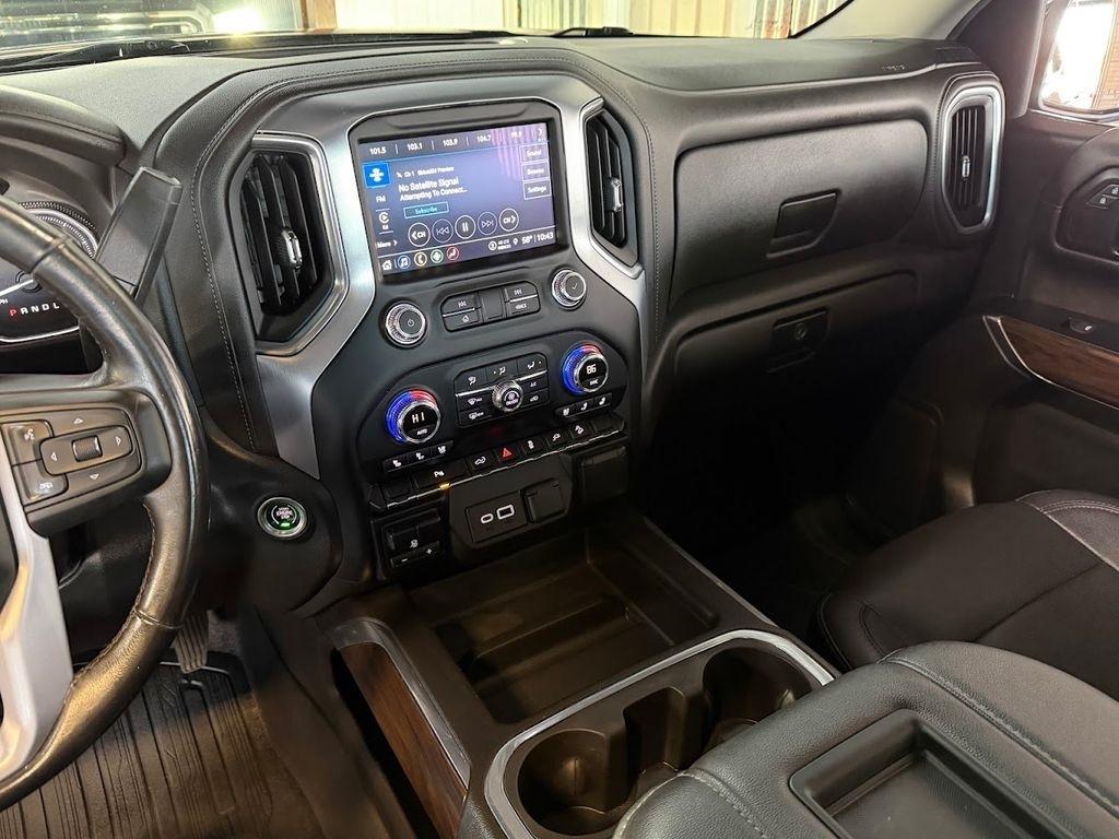 GMC Sierra 1500 Limited SLT Crew Cab Short Box 4WD 2022