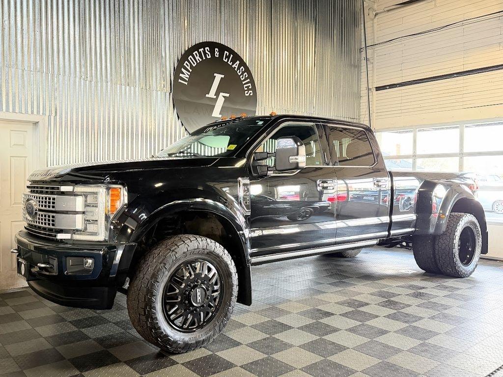 2017 Ford F-450 SD Platinum Crew Cab DRW 4WD