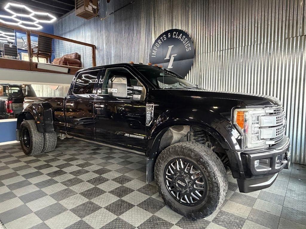 Ford F-450 SD Platinum Crew Cab DRW 4WD 2017