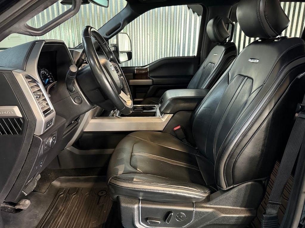 Ford F-450 SD Platinum Crew Cab DRW 4WD 2017