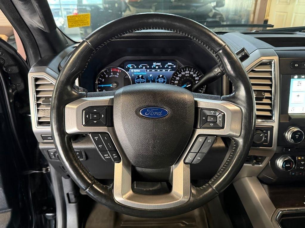 Ford F-450 SD Platinum Crew Cab DRW 4WD 2017