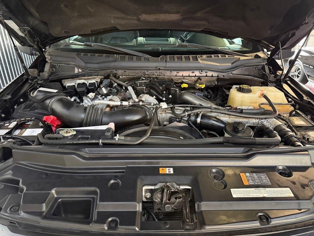 Ford F-450 SD Platinum Crew Cab DRW 4WD 2017