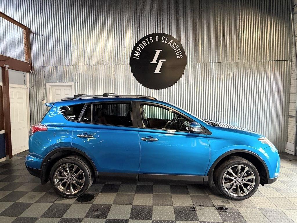 Toyota RAV4 Limited AWD 2018