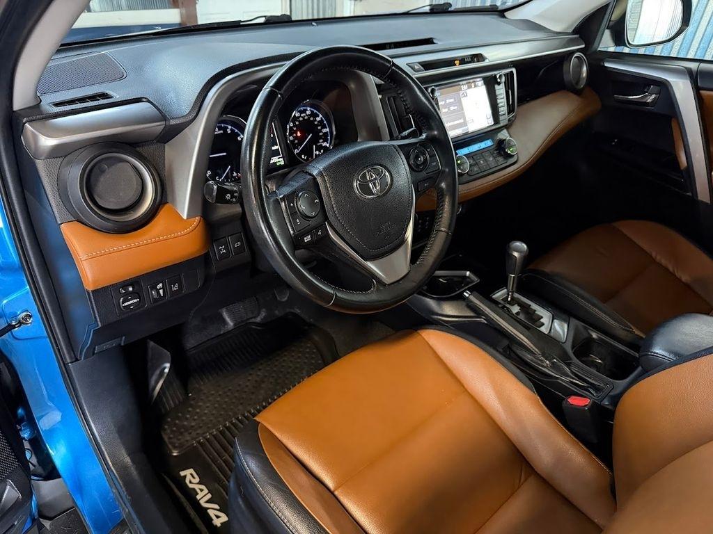 Toyota RAV4 Limited AWD 2018